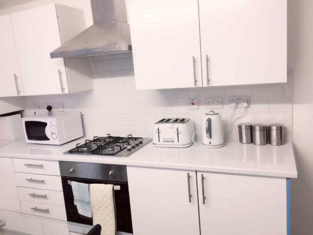 Abbey Wood Station Five Bedroom Self Contained House المظهر الخارجي الصورة