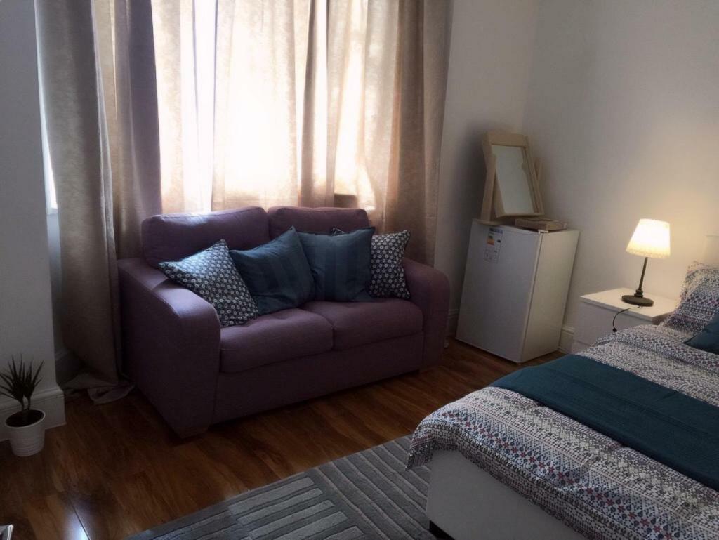 Abbey Wood Station Five Bedroom Self Contained House المظهر الخارجي الصورة