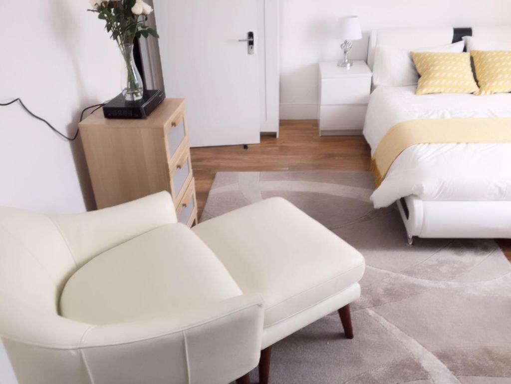 Abbey Wood Station Five Bedroom Self Contained House المظهر الخارجي الصورة