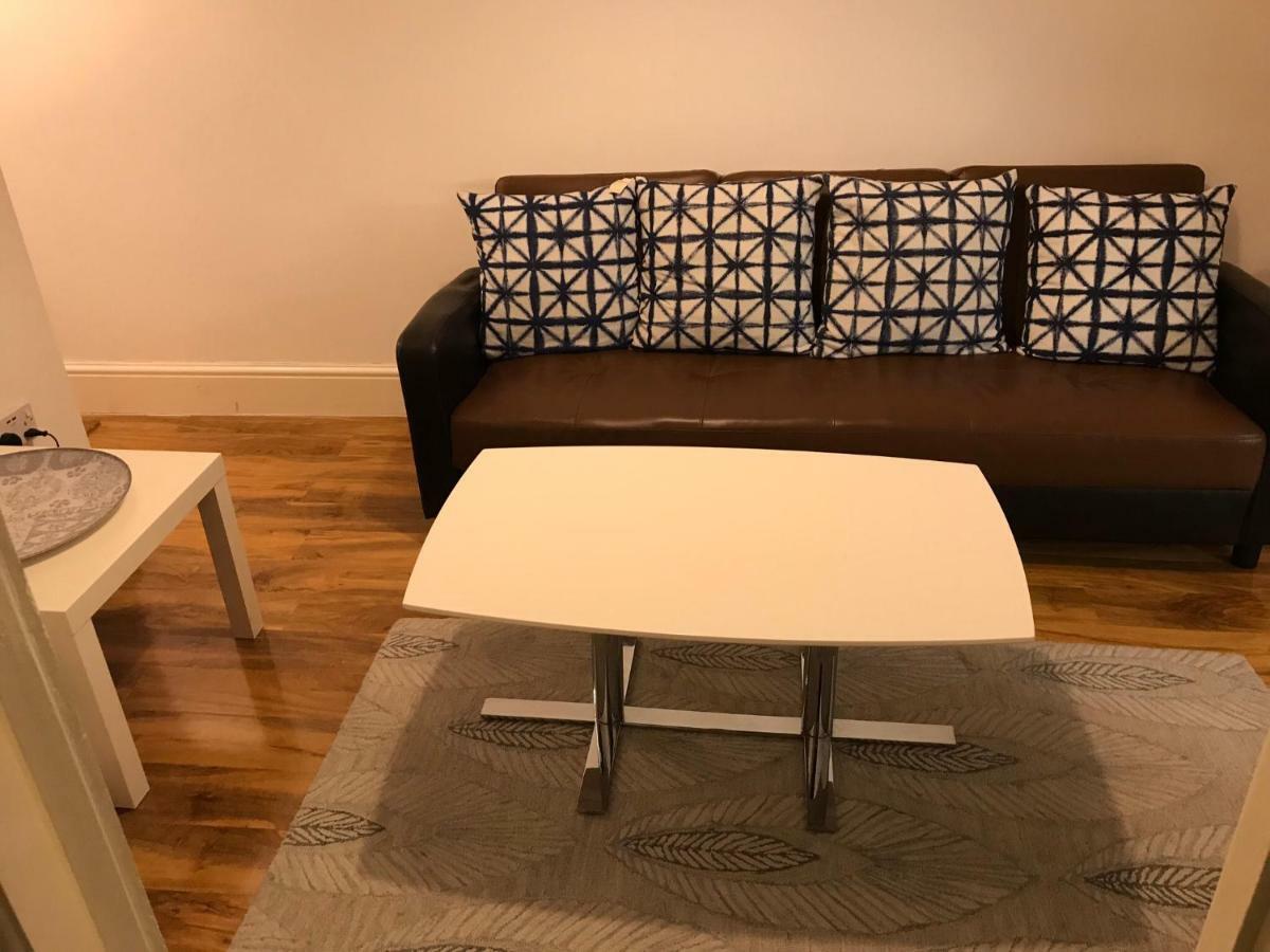 Abbey Wood Station Five Bedroom Self Contained House المظهر الخارجي الصورة