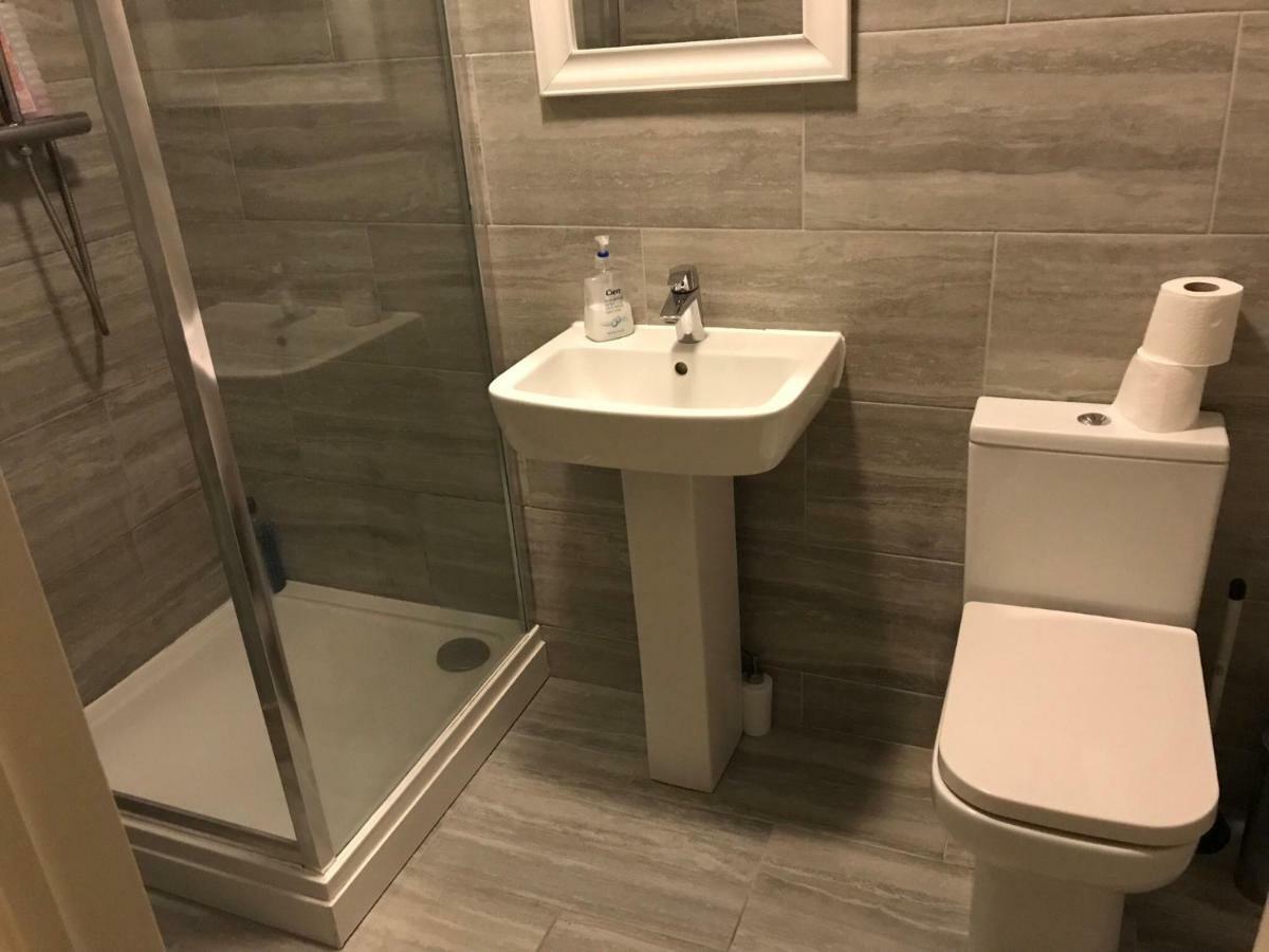 Abbey Wood Station Five Bedroom Self Contained House المظهر الخارجي الصورة